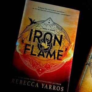 New- Iron Flame book by Rebecca Yarros